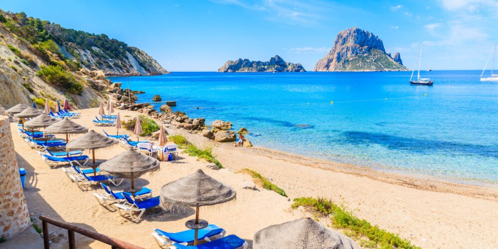 Edasi-tagasi Tallinnast Ibizale al 138 €