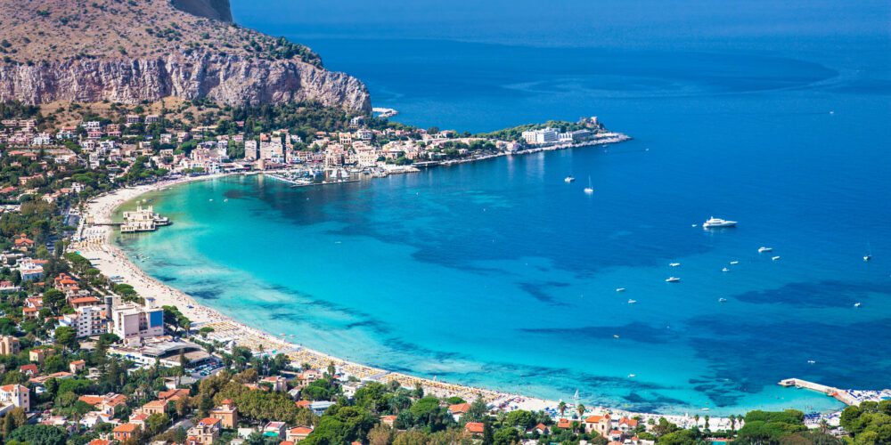 Edasi-tagasi Tallinnast Sitsiiliasse al 143 €