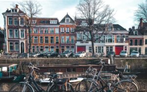 Edasi-tagasi Tallinnast Hollandisse al 107 €