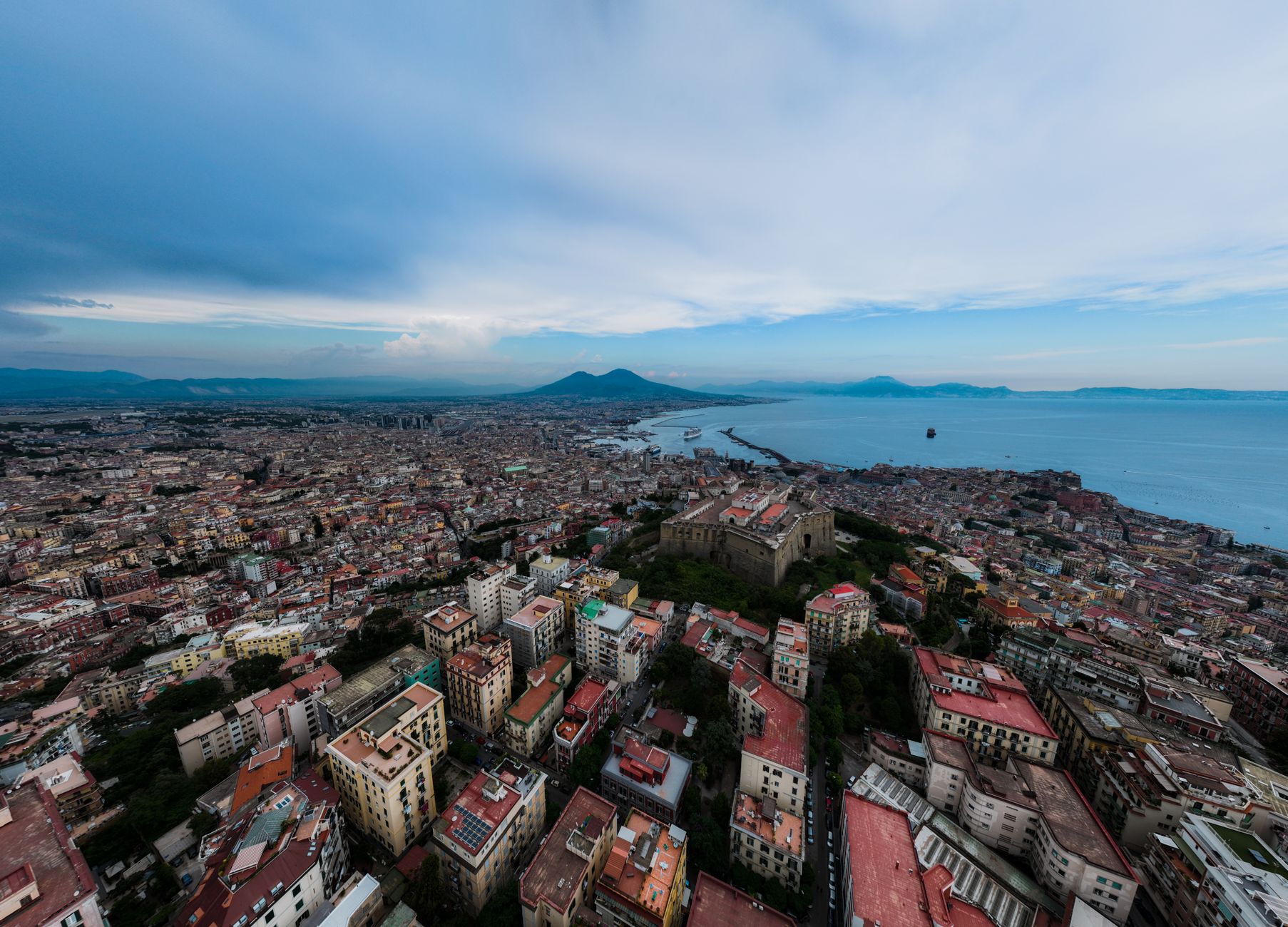 Edasi-tagasi Stockholmist Amalfi rannikule al 104 €