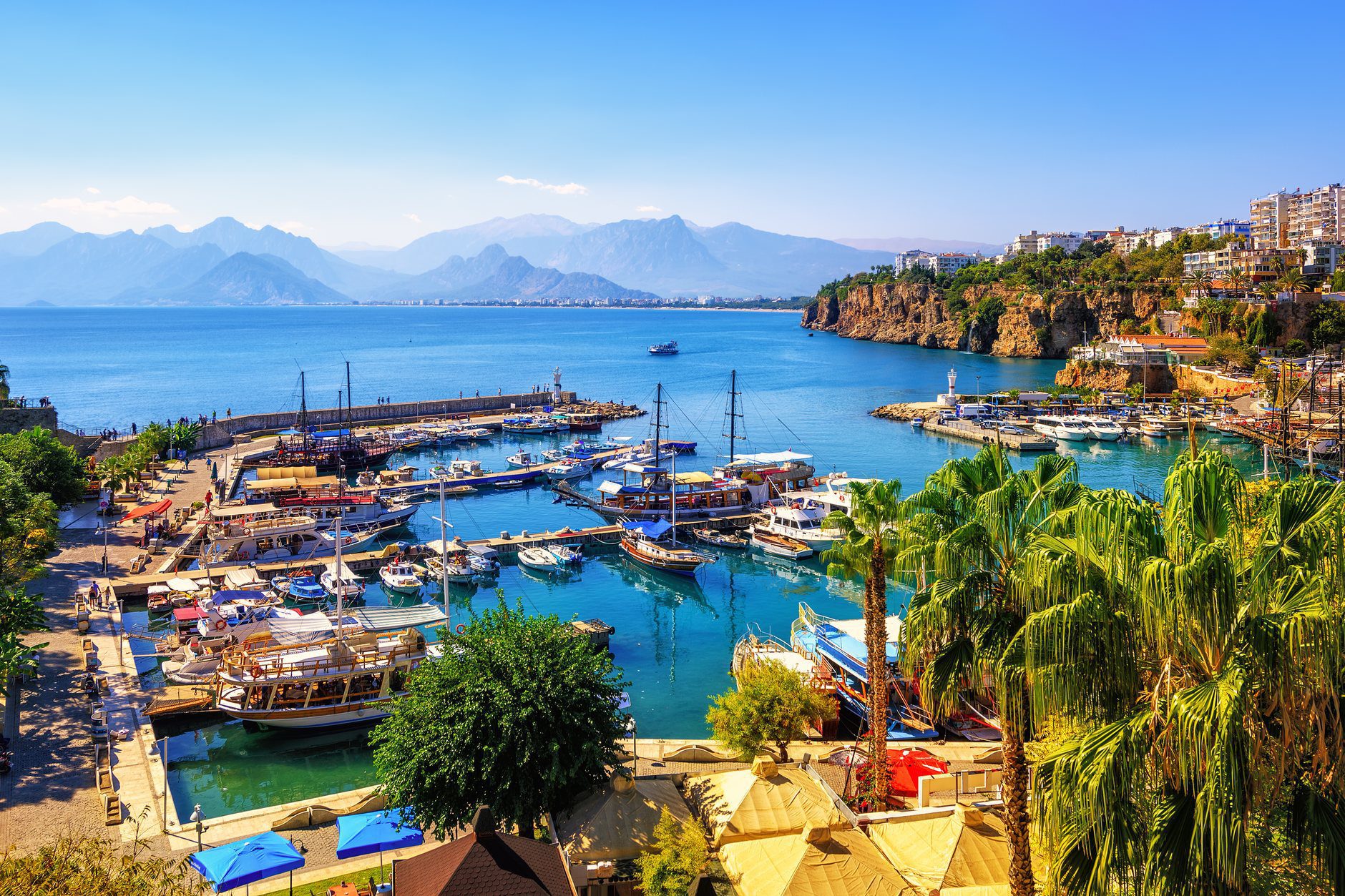 Edasi-tagasi Riiast Antalyasse al 199 €